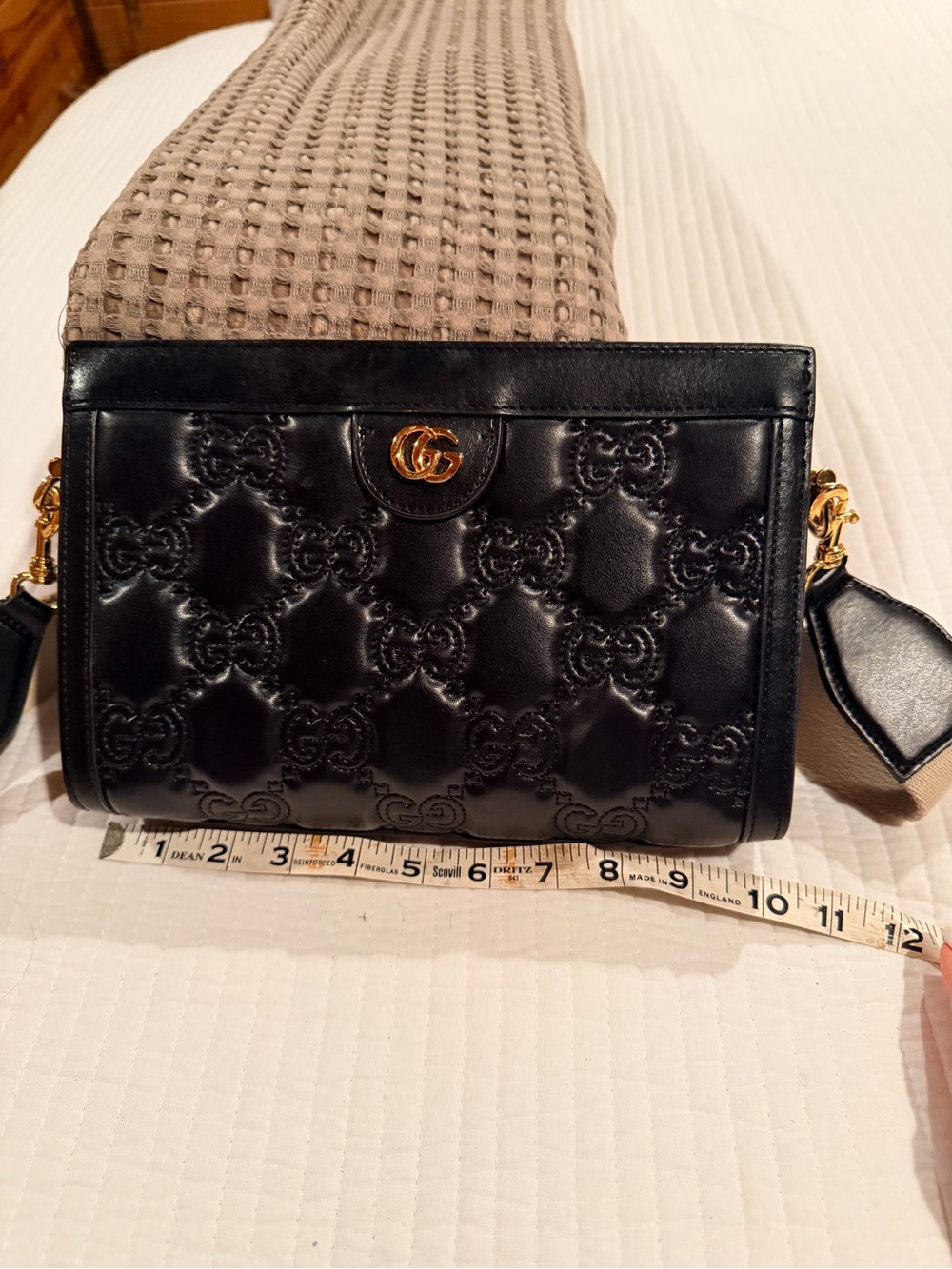 Gucci Black Marmont Quilted Shoulder Bag